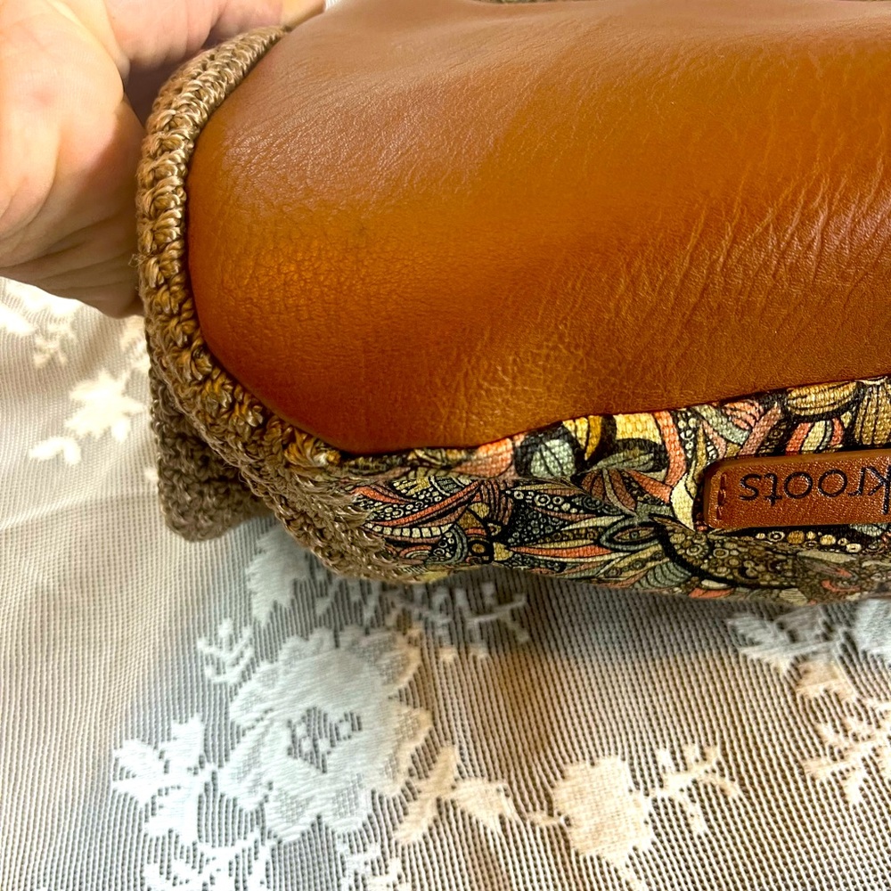 Brown and Tan Handbag - Picture 14 of 16